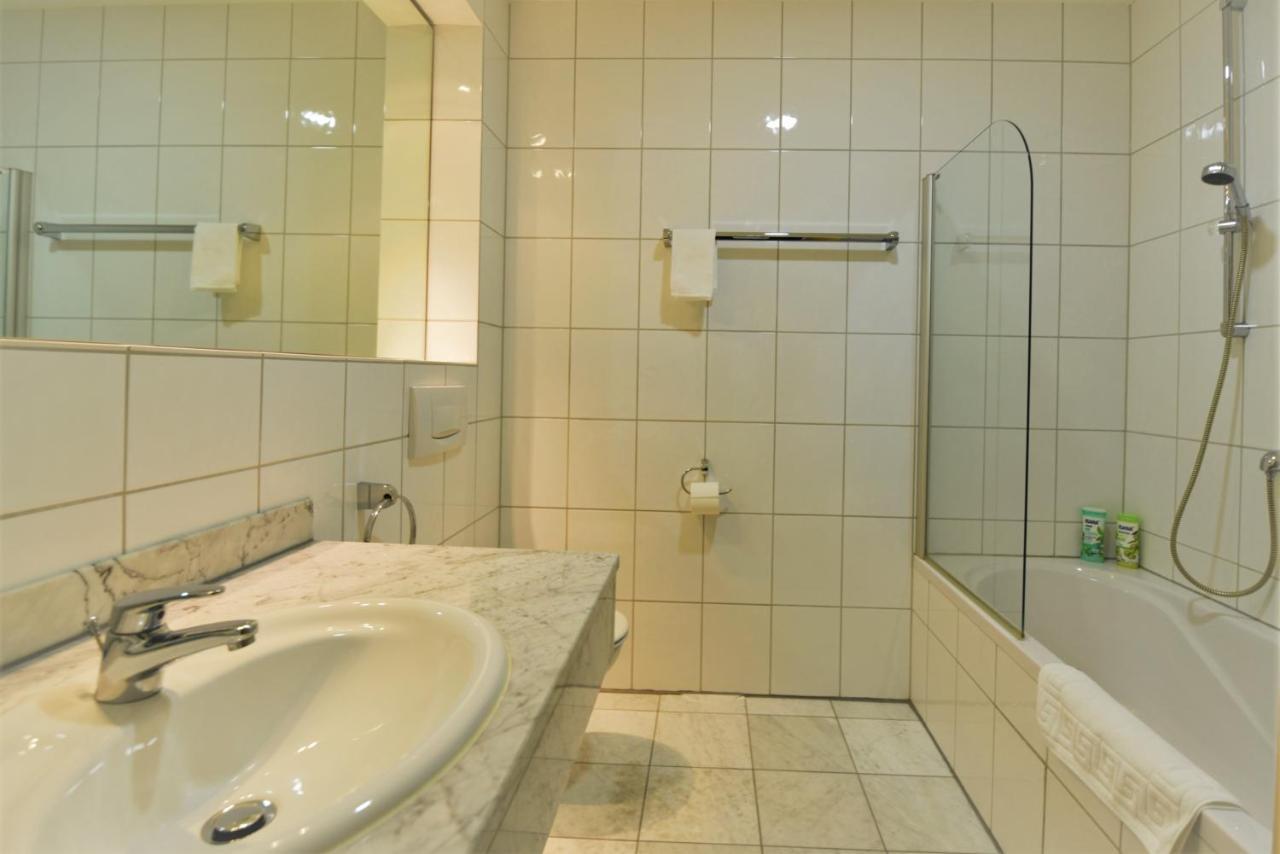 Landhotelullrich Baumholder Exteriör bild